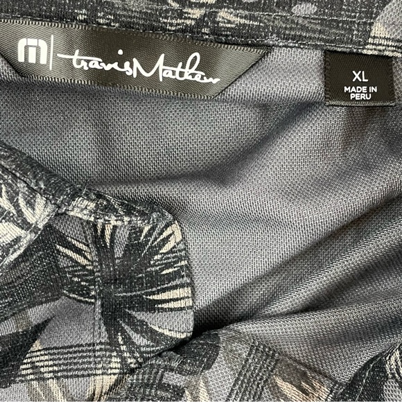 Travis Mathew Polo Shirt Men’s XL Performance Golf Hawaiian Tropical 298 - Picture 8 of 10